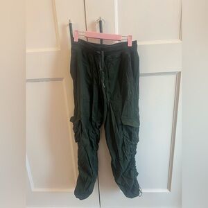 Lululemon lightweight dance pants, pockets and cinched ankle, army green